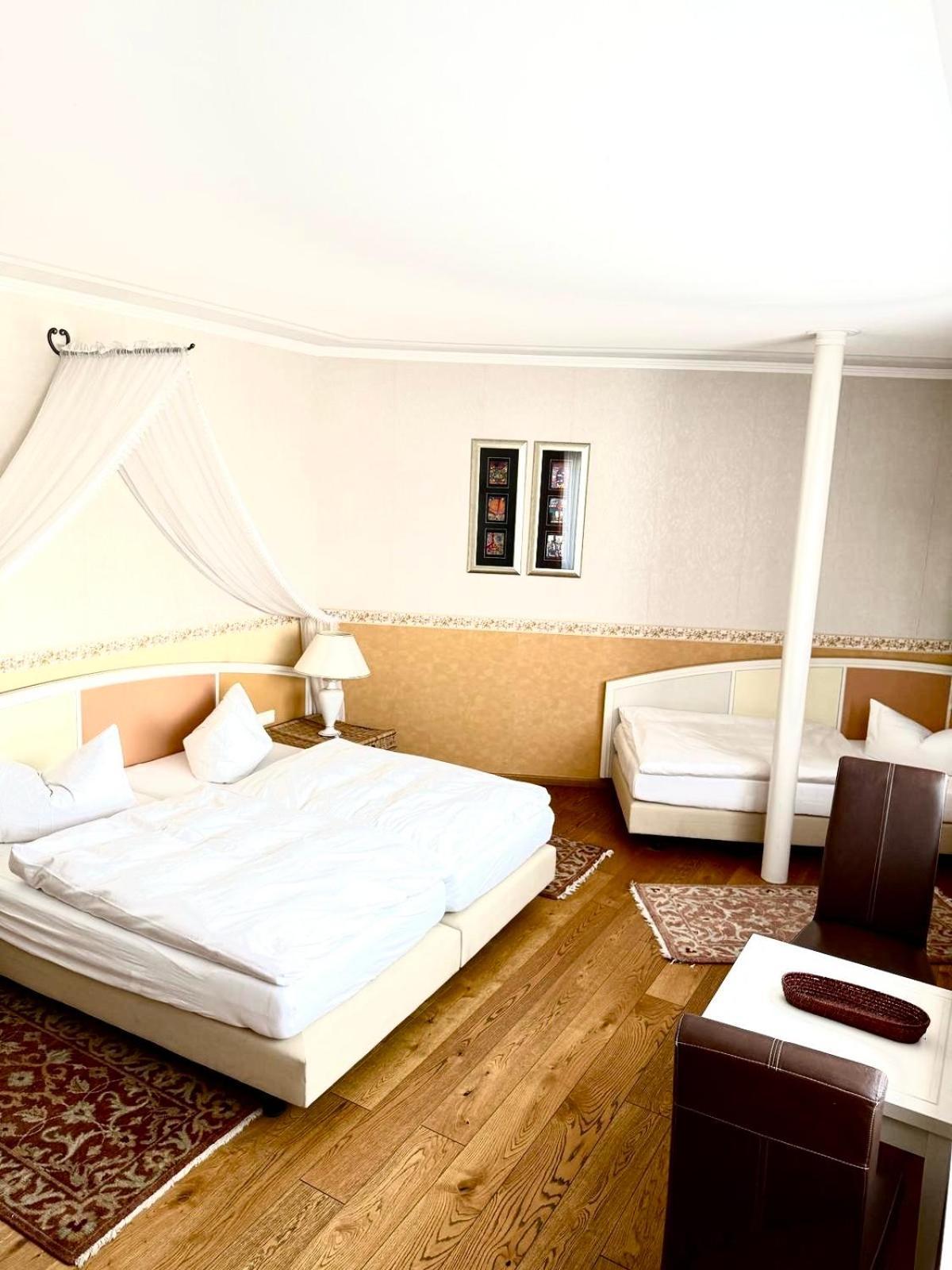 Hotel Seehof Leipzig Zwenkau Zewnętrze zdjęcie