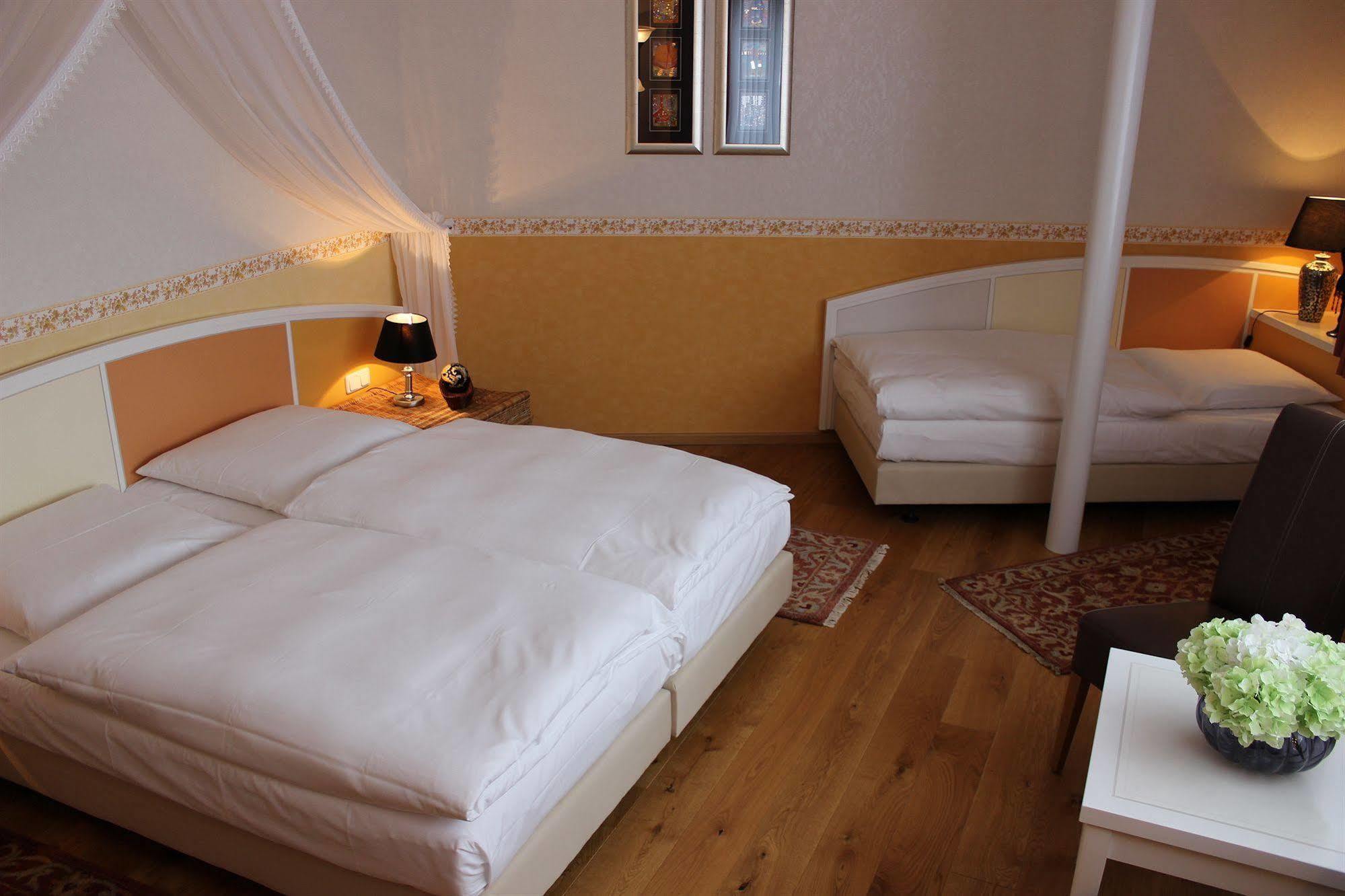 Hotel Seehof Leipzig Zwenkau Zewnętrze zdjęcie